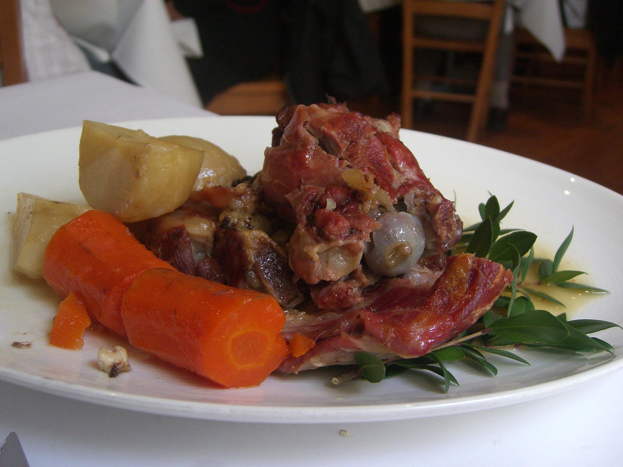 Carne de cabra is an excellent dish that is indicative of the food in Gran Canaria - decadent and amazing!