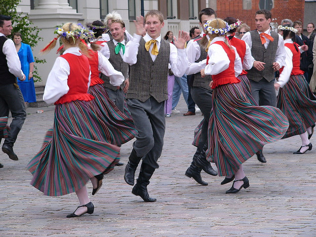 traditional dance in Latvia